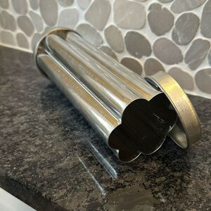 NEW The Pampered Chef Valtrompia bread tube